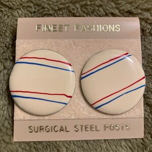 NWT Vintage Finest Fashions Surgical Steel Post Earrings